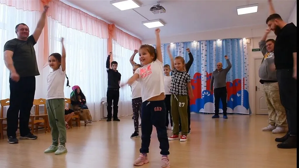 На зарядку, становись